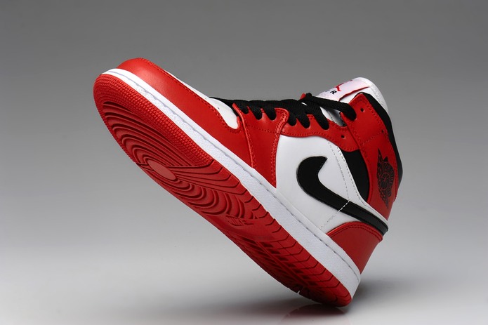 Nike Air Jordan 1 Retro j ai Femmes chaussures en vente Blanc Rouge (2)